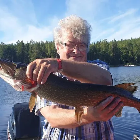 Fishing Red House Simpele * Parikkala