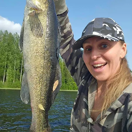 Fishing Red House Simpele